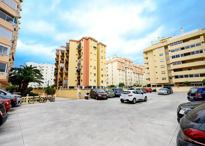 Veramar - Terrace, Pool & Parking By 10Tosea