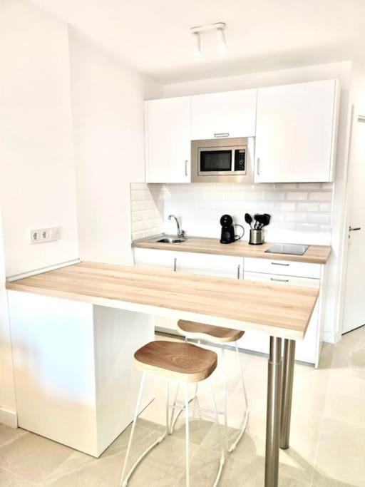 Veramar - Terrace, Pool & Parking By 10tosea Appartement