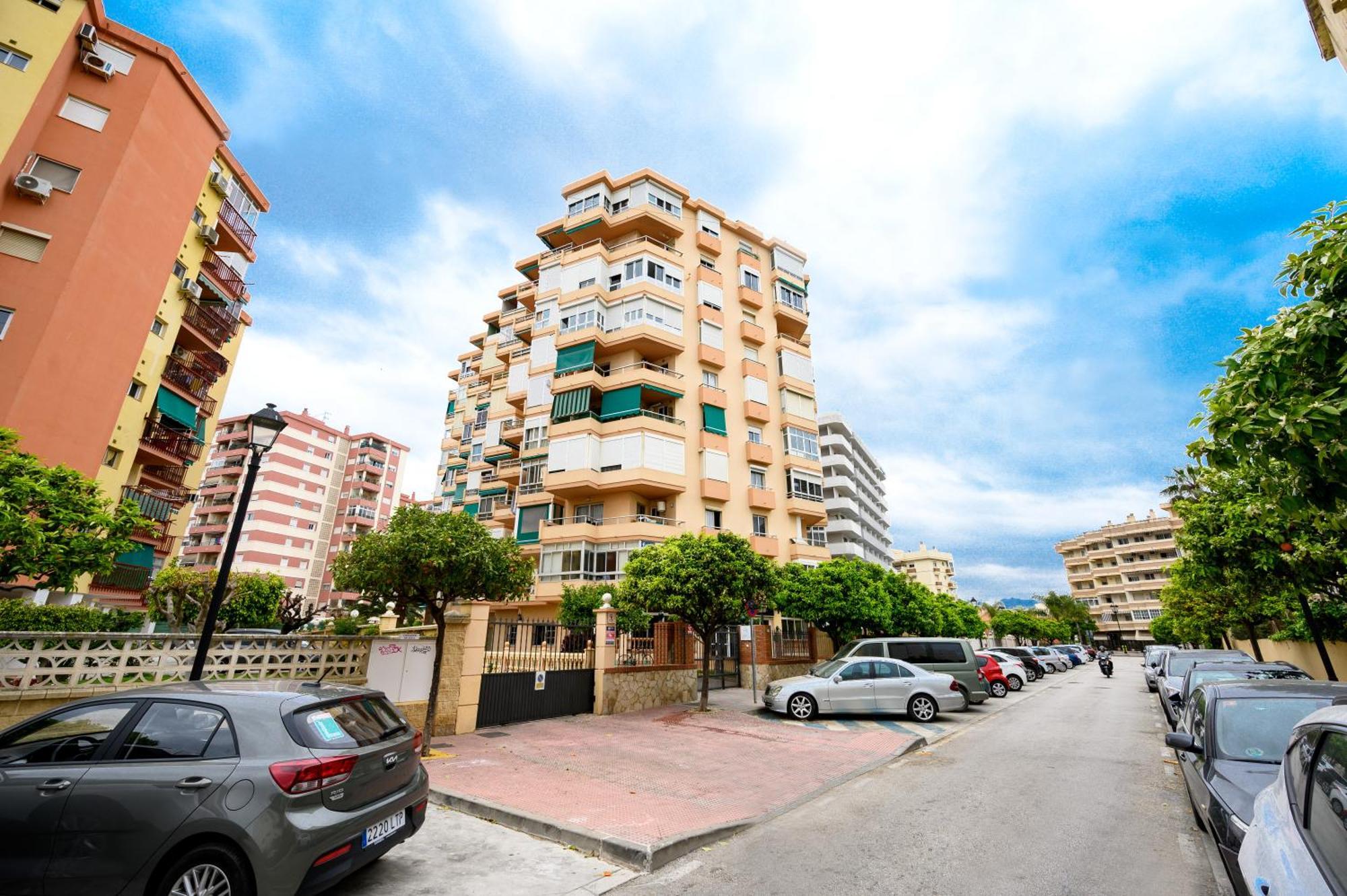 Veramar - Terrace, Pool & Parking By 10tosea Fuengirola